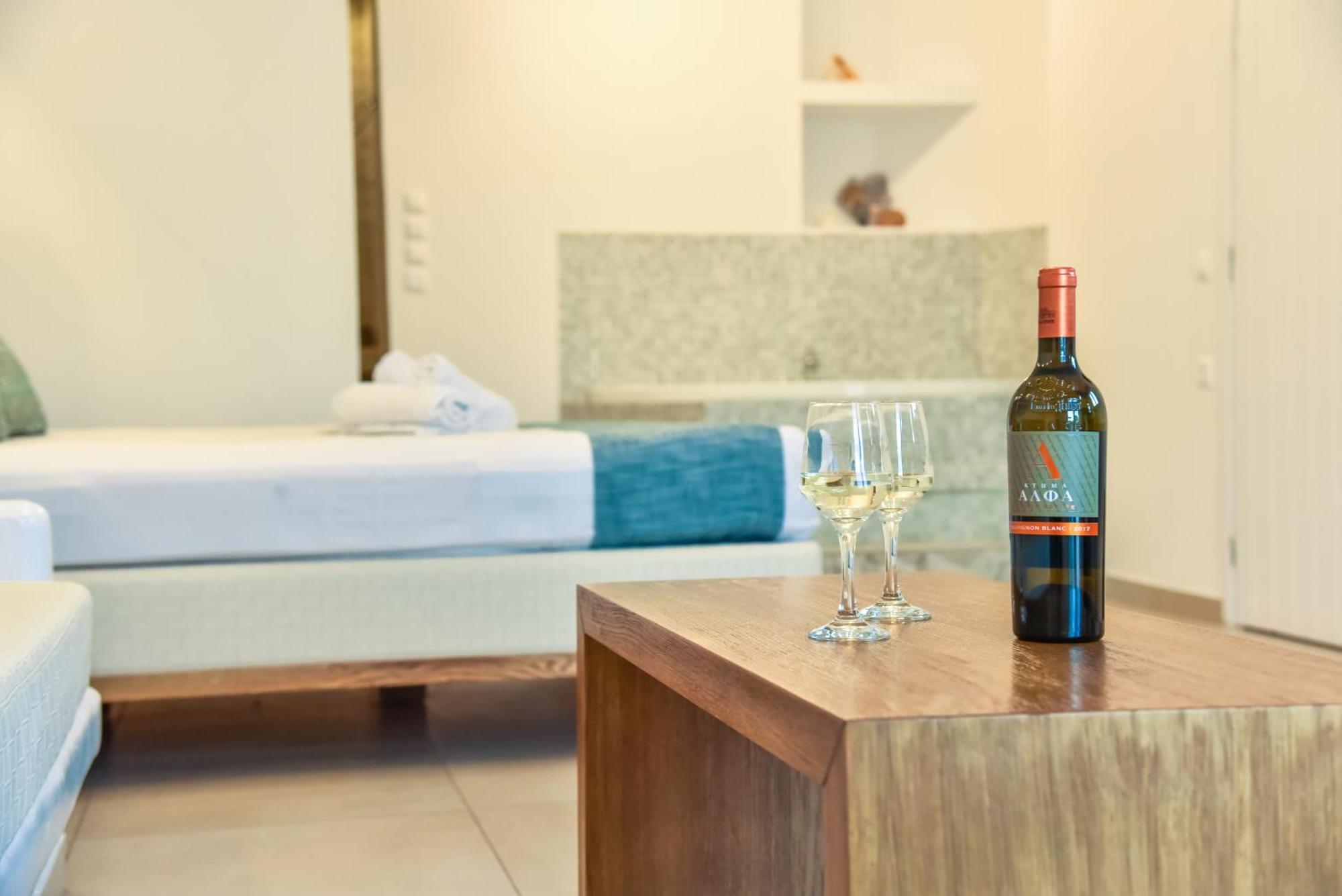Queen Boutique Suites Mykonos Town Room photo