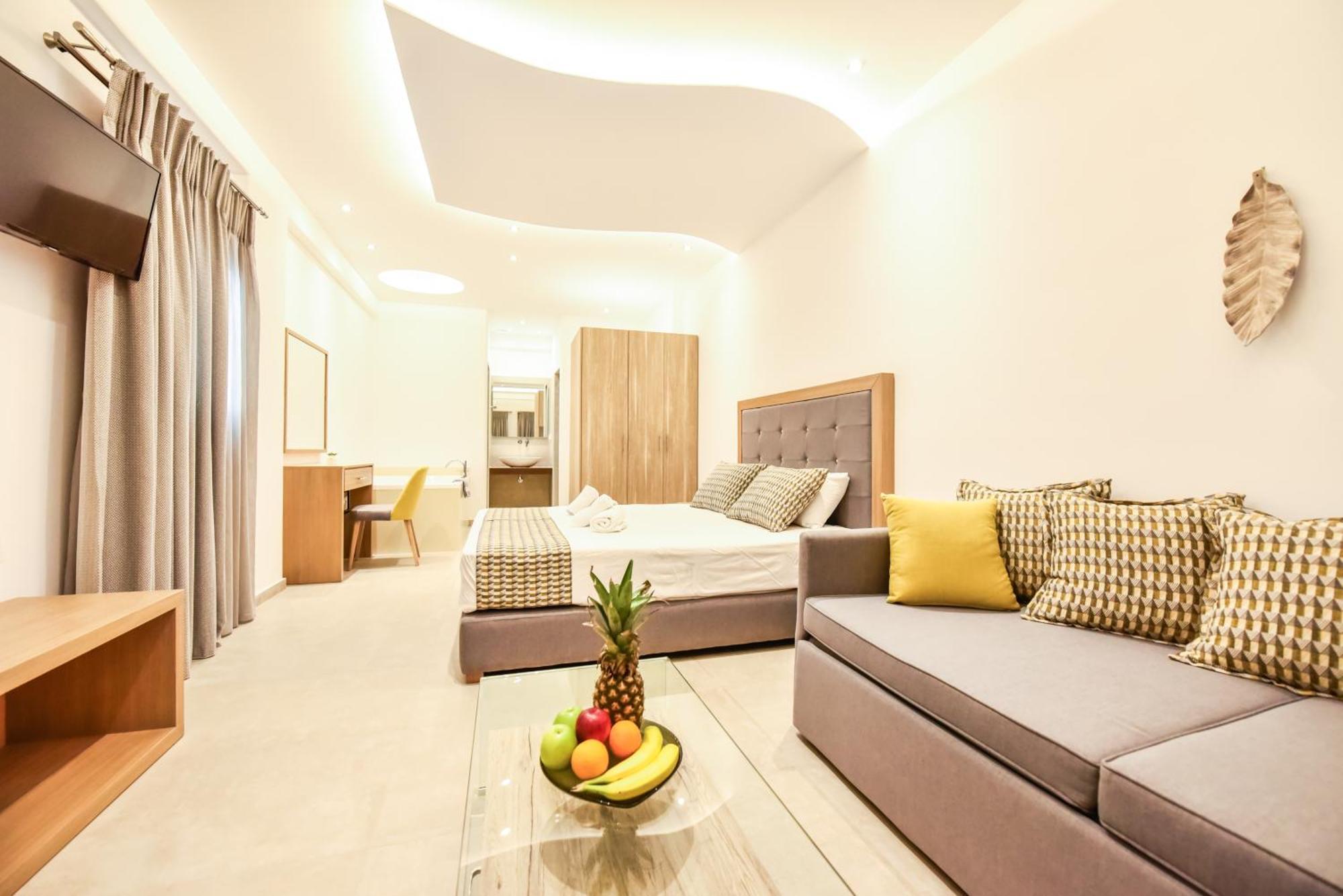 Queen Boutique Suites Mykonos Town Room photo